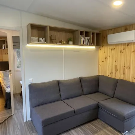 Holiday Tinyhaus Am See By Interhome * ヴェムディンク